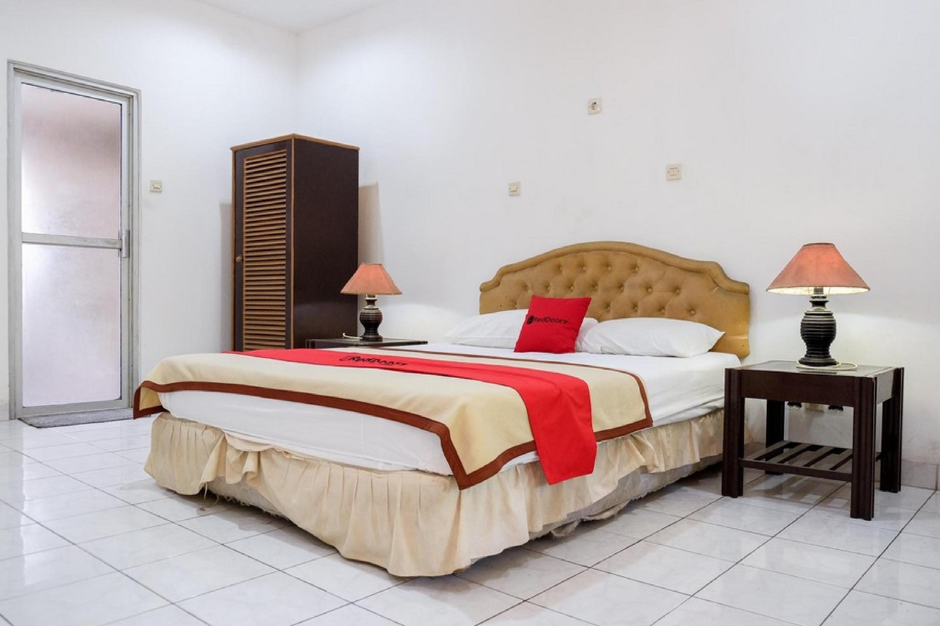 Reddoorz Plus Near Jalan Baru Bogor Exterior photo
